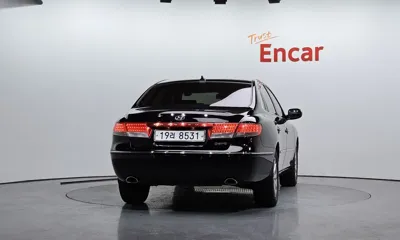 Hyundai Grandeur 2010, 55053 км, за 2642.88 USD