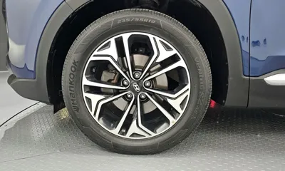 Hyundai Santafe 2019, 64682 км, за 12871.35 USD
