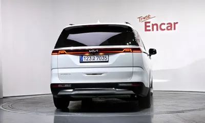 Kia Canival 2023, 50558 км, за 22888.72 USD