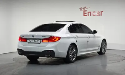 BMW 5-Series 2018, 72732 км, за 18830.52 USD