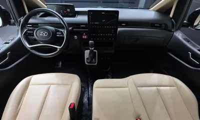 Hyundai Staria 2023, 82137 км, за 17395.3 USD - фото 7