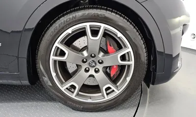 Maserati Levante 2021, 55022 км, за 30076.7 USD