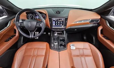 Maserati Levante 2021, 55022 км, за 30076.7 USD - фото 7