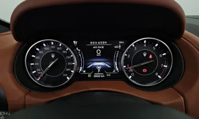 Maserati Levante 2021, 55022 км, за 30076.7 USD - фото 8