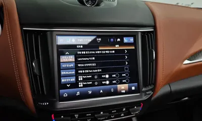 Maserati Levante 2021, 55022 км, за 30076.7 USD - фото 18