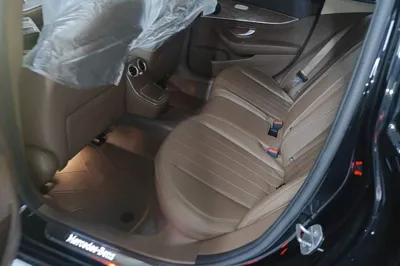 Mercedes-Benz E-Class New Energy 2023, 63900 км, за 37125 USD - фото 20