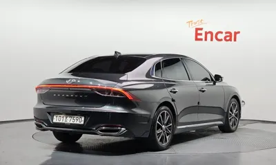 Hyundai Grandeur 2020, 125096 км, за 11376.19 USD