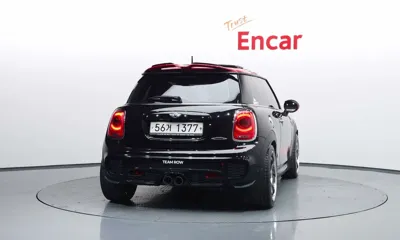 MINI Cooper 2018, 99554 км, за 9321.26 USD