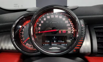 MINI Cooper 2018, 99554 км, за 9246.59 USD - фото 8