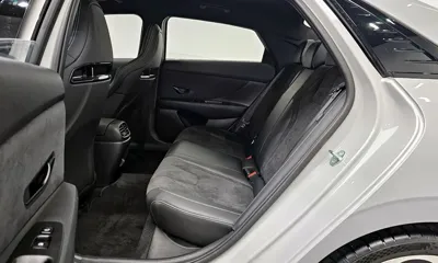 Hyundai Avante 2025, 7468 км, за 20611.79 USD - фото 12