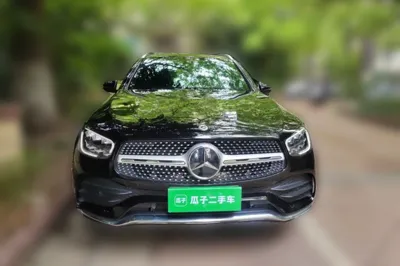 Mercedes-Benz GLC 2022, 31800 км, за 31432 USD