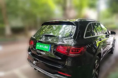 Mercedes-Benz GLC 2022, 31800 км, за 31432 USD