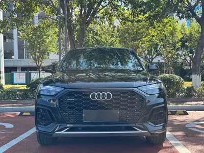 Audi Q5L Sportback 2022, 90000 км, за 27662.79 USD