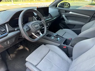 Audi Q5L Sportback 2022, 90000 км, за 27662.79 USD