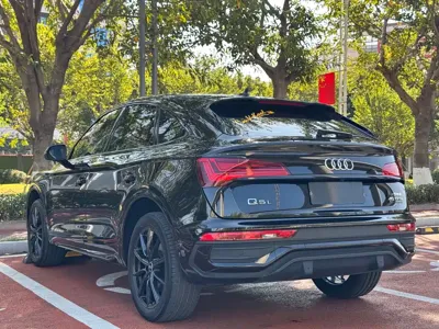 Audi Q5L Sportback 2022, 90000 км, за 27584.59 USD - фото 9