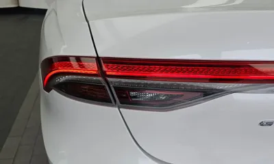 Hyundai Grandeur 2020, 49845 км, за 14637.02 USD - фото 23