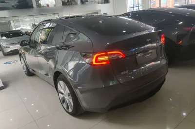 Tesla Model Y 2021, 71800 км, за 23995 USD