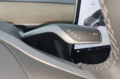 Tesla Model Y 2021, 71800 км, за 23995 USD - фото 16