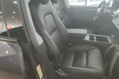 Tesla Model Y 2021, 71800 км, за 23995 USD - фото 19