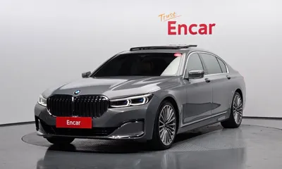 BMW 7-Series · 2021 год