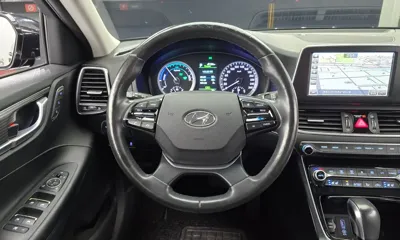 Hyundai Grandeur 2018, 122229 км, за 10509.72 USD - фото 13