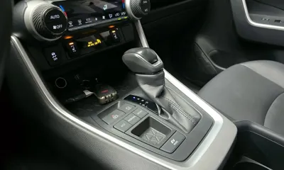 Toyota RAV4 2023, 31351 км, за 24380.57 USD - фото 9