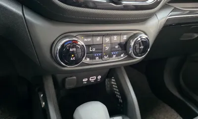 ChevroletGMDaewoo Trailblazer 2022, 74550 км, за 10278.44 USD - фото 16