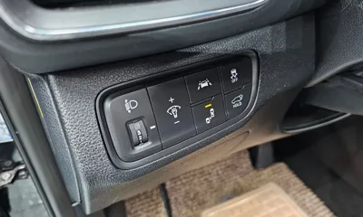 Hyundai Santafe 2019, 111139 км, за 9780.75 USD - фото 16