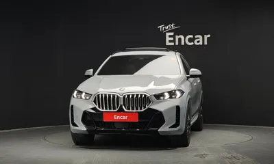 BMW X6 2025, 5567 км, за 92309.66 USD