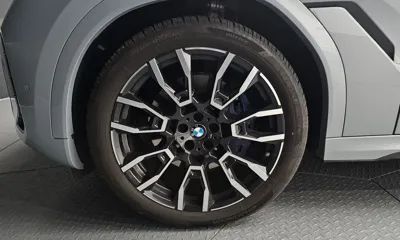 BMW X6 2025, 5567 км, за 92309.66 USD
