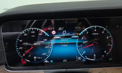Mercedes-Benz E-Class 2022, 27086 км, за 27452.54 USD - фото 8
