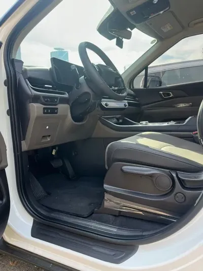 Kia Canival 2025, 14000 км, за 18483.97 USD - фото 9