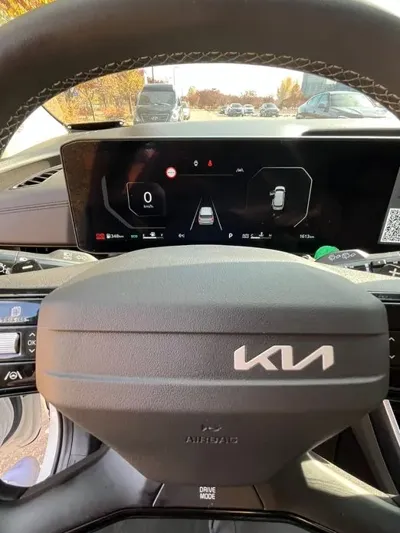 Kia Canival 2025, 14000 км, за 18483.97 USD - фото 11