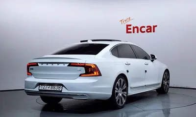 Volvo S90 2021, 88420 км, за 20840.4 USD