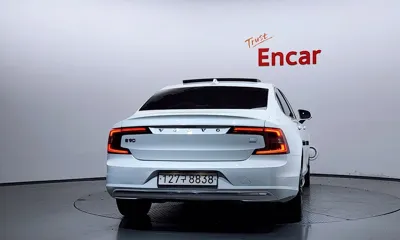 Volvo S90 2021, 88420 км, за 20840.4 USD
