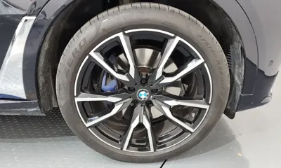 BMW X7 2021, 141443 км, за 40121.03 USD