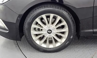 Hyundai Sonata 2015, 170219 км, за 5288.21 USD
