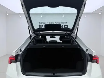 Skoda Octavia 2023, 13000 км, за 23250.65 USD - фото 16