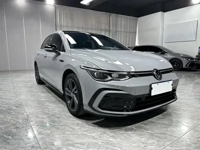 Volkswagen Golf 2022, 18000 км, за 22566.54 USD