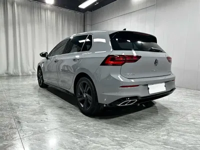 Volkswagen Golf 2022, 18000 км, за 22566.54 USD