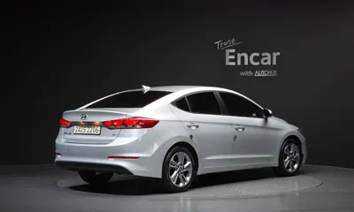 Hyundai Avante 2018, 96353 км, за 5629.98 USD - фото 2