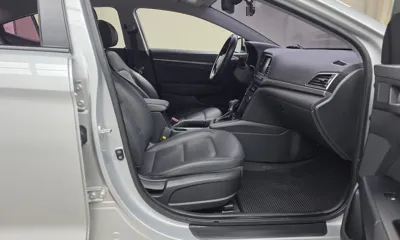 Hyundai Avante 2018, 96353 км, за 5629.98 USD - фото 11