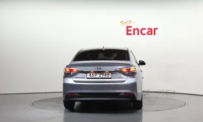 Hyundai Sonata 2016, 120628 км, за 5990.75 USD