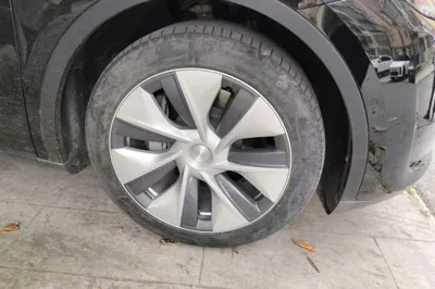 Tesla Model Y 2022, 53200 км, за 27721 USD - фото 8