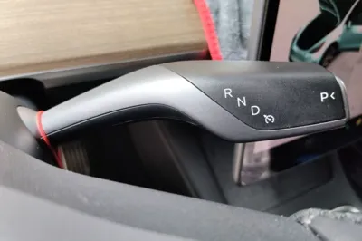 Tesla Model Y 2022, 53200 км, за 27721 USD - фото 13