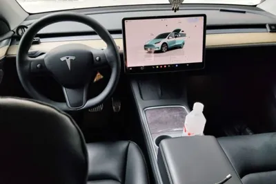 Tesla Model Y 2022, 53200 км, за 27721 USD - фото 18