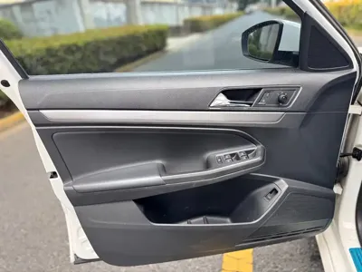 Volkswagen Lavida 2019, 70000 км, за 5495.88 USD - фото 8