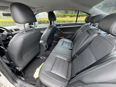 Volkswagen Lavida 2019, 70000 км, за 5495.88 USD - фото 9