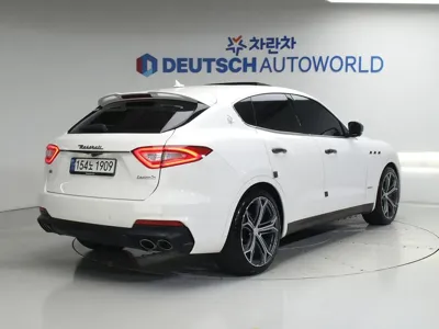 Maserati Levante 2020, 107197 км, за 21727.84 USD