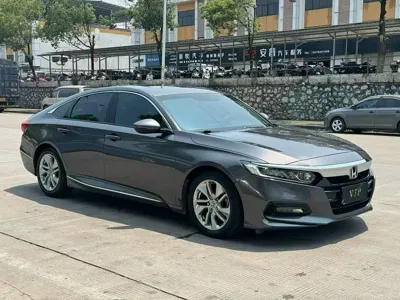 Honda Accord 2020, 59000 км, за 14537.68 USD